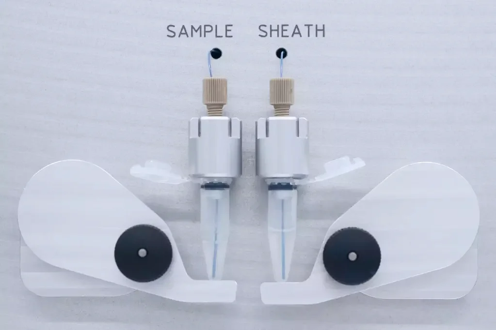 an image of the sample and sheath tubes on the Naiad device